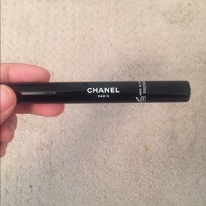 Chanel lip shine 216